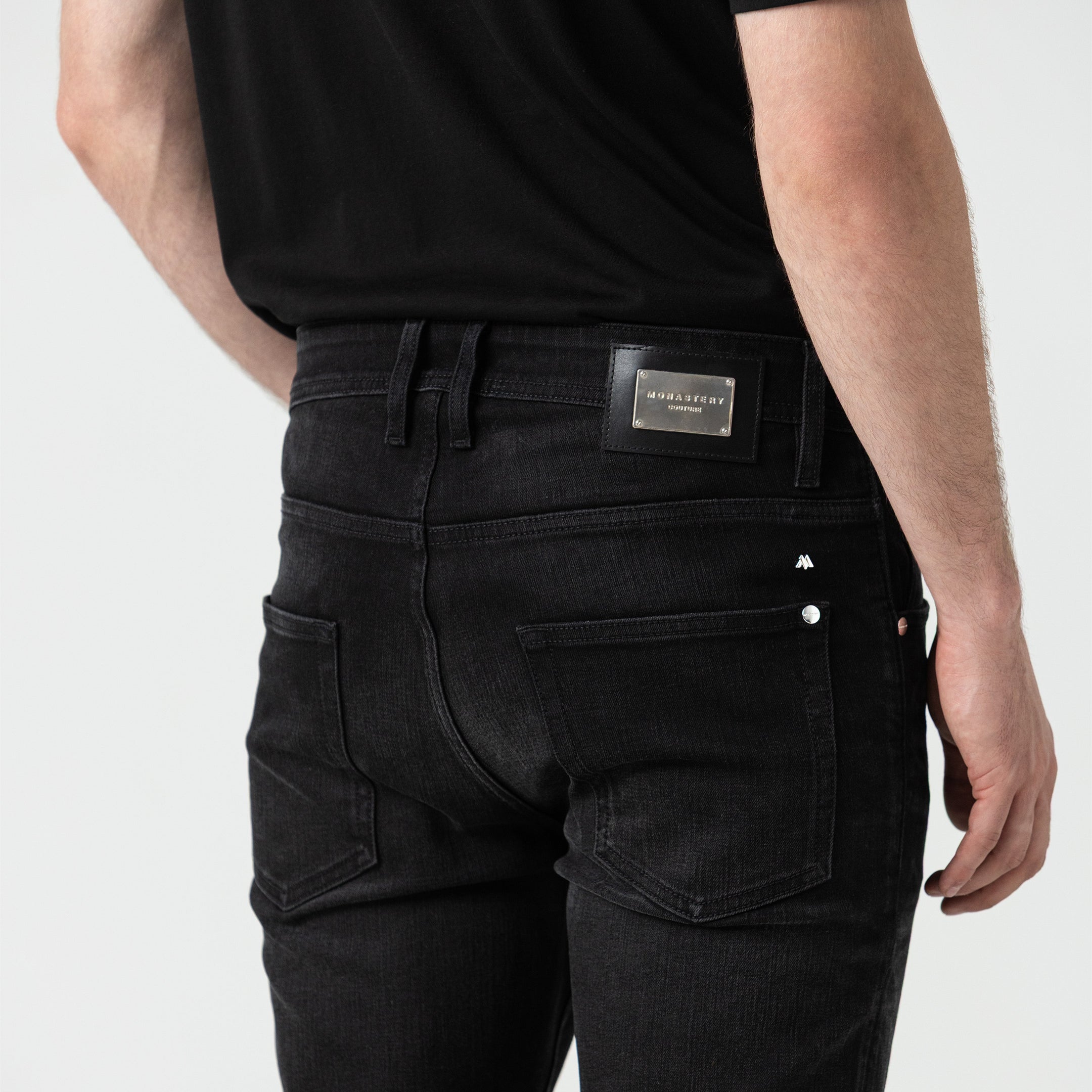 NAIM JEAN MEN BLACK